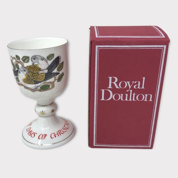 Royal Doulton 2 Turtle Doves Porcelain Goblet 12 Days of Christmas Bone China - Picture 8 of 8